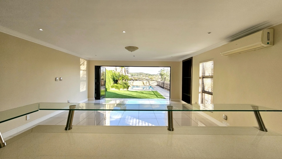 5 Bedroom Property for Sale in Kiepersol Free State